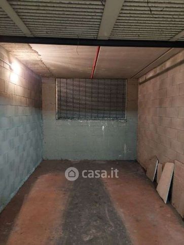 Box/posto auto in residenziale in Piazza Adriano