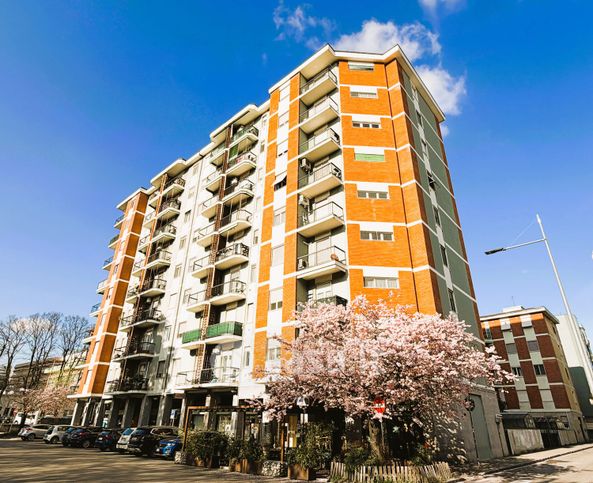 Appartamento in residenziale in Via Salvemini 1