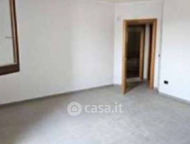 Appartamento in residenziale in Via Liguria 31