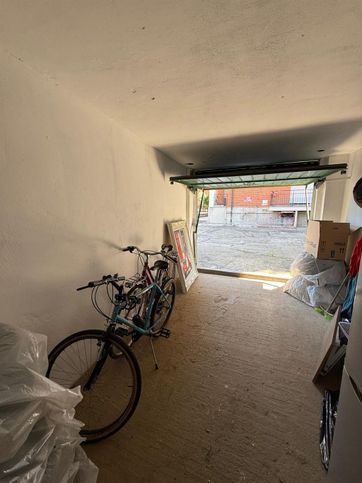 Box/posto auto in residenziale in Via Sassari 17