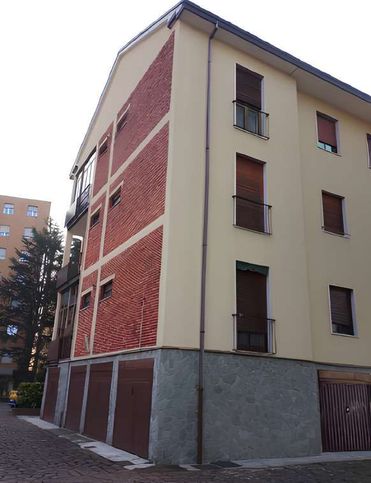 Appartamento in residenziale in Via A. Poliziano 15