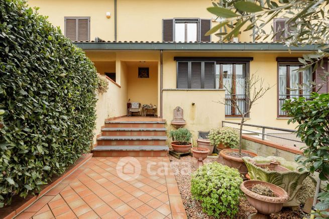 Casa indipendente in residenziale in Via Francesco Baracca