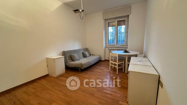 Appartamento in residenziale in Via Marcantonio Colonna 43