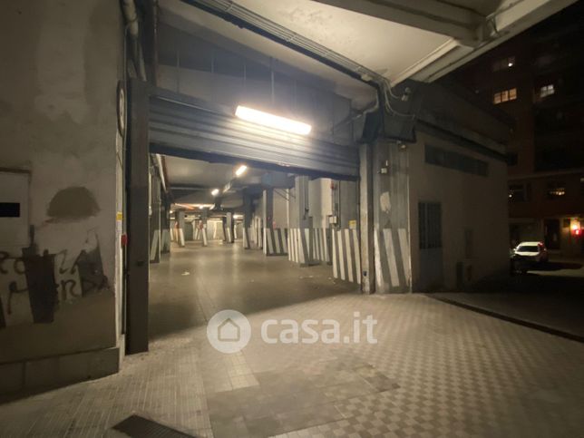 Garage/posto auto in residenziale in Via Giovan Battista Gandino 56