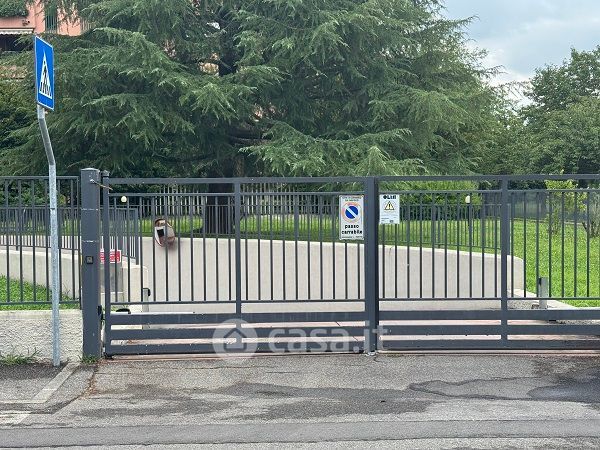 Box/posto auto in residenziale in Via Pablo Picasso 1