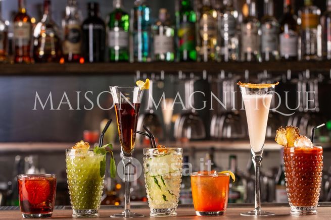 Attivitã /licenza (con o senza mura) in commerciale in Piazza Aldrovandi