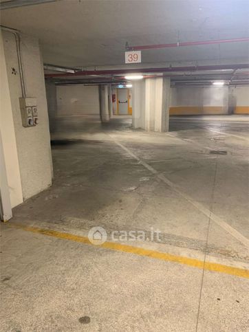 Box/posto auto in residenziale in Via Vittorio Emanuele II 70