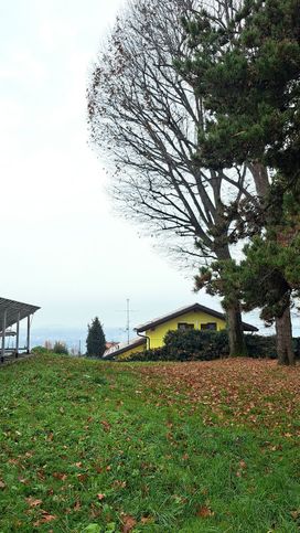 Terreno edificabile in residenziale in Via Per Salvadonica