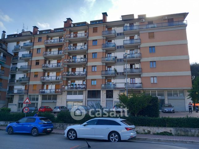 Appartamento in residenziale in Via Erasmo Mari 69 B