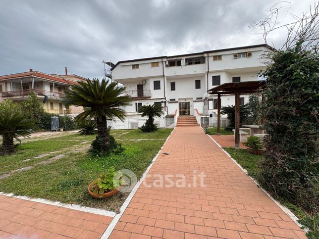 Appartamento in residenziale in Via del Mare