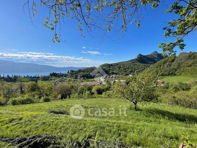 Terreno agricolo in commerciale in Via Monsignor G. Tavernini 1