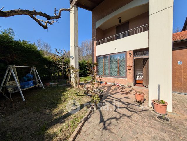 Villetta a schiera in residenziale in Via dell'Annunziata 94