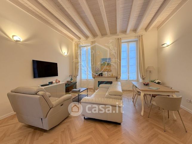 Appartamento in residenziale in Via Callisto Piazza
