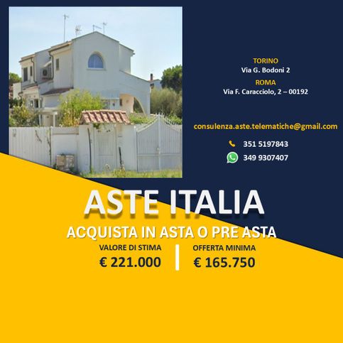 Casa bi/trifamiliare in residenziale in Lungomare di Levante 47