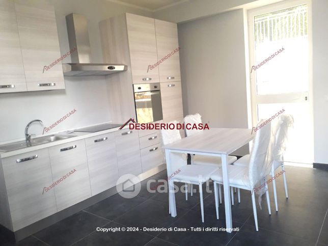 Appartamento in residenziale in Via Archimede 102