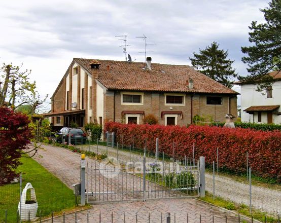 Villetta a schiera in residenziale in Via Corazza 21