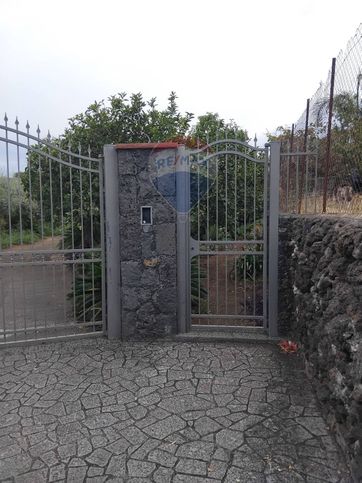 Terreno agricolo in commerciale in Contrada La Fossa 17