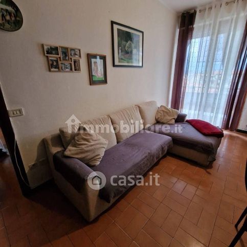 Appartamento in residenziale in Via Lunense