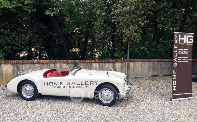 Garage/posto auto in residenziale in Via Edoardo Jenner