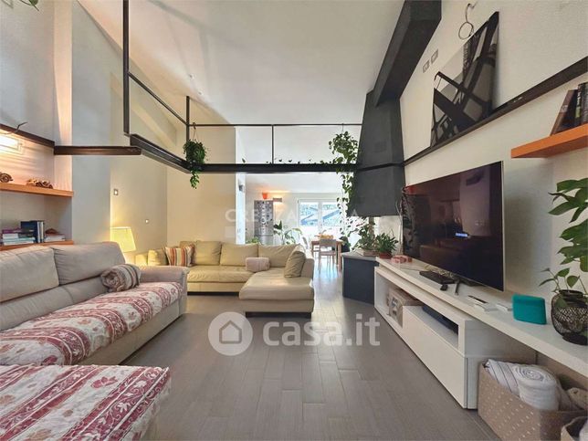 Villa in residenziale in Via del Costaguta Ronco 14