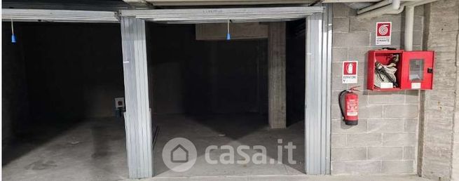 Box/posto auto in residenziale in Via Foro Boario