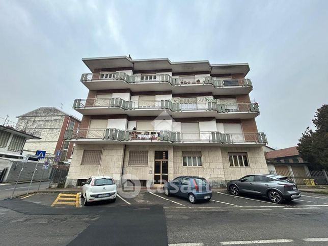 Appartamento in residenziale in Strada Bussolino 12