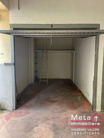 Box/posto auto in residenziale in Via Cesare Battisti 35