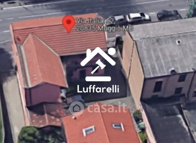 Ufficio in commerciale in Via Italia 51