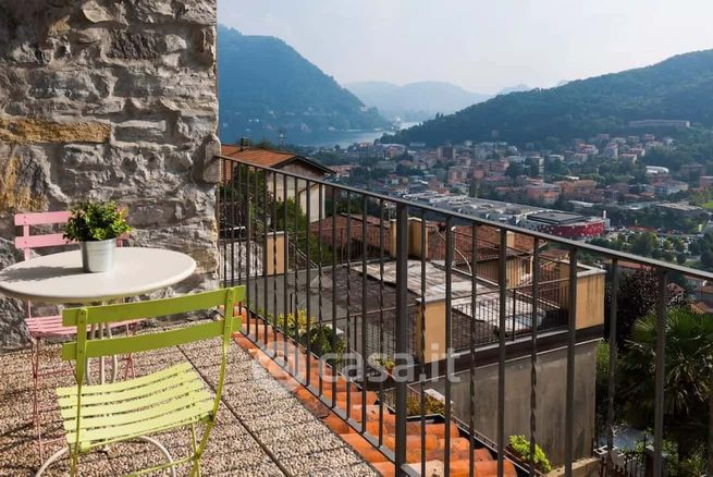 Appartamento in residenziale in Via per la Svizzera 7