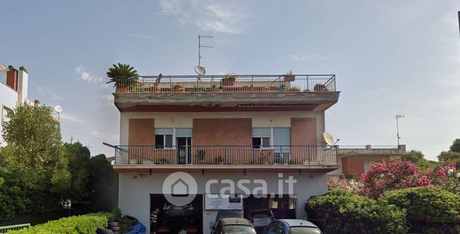 Appartamento in residenziale in Via Aurelia 575