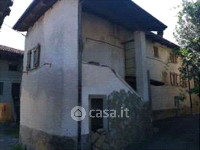 Casa indipendente in residenziale in Strada Carnovale 50