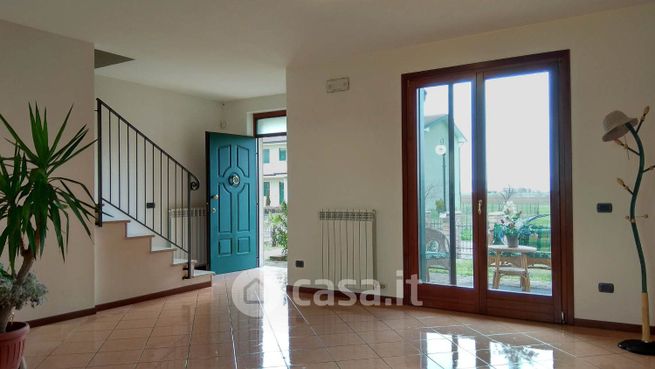 Villetta a schiera in residenziale in Via Moranda