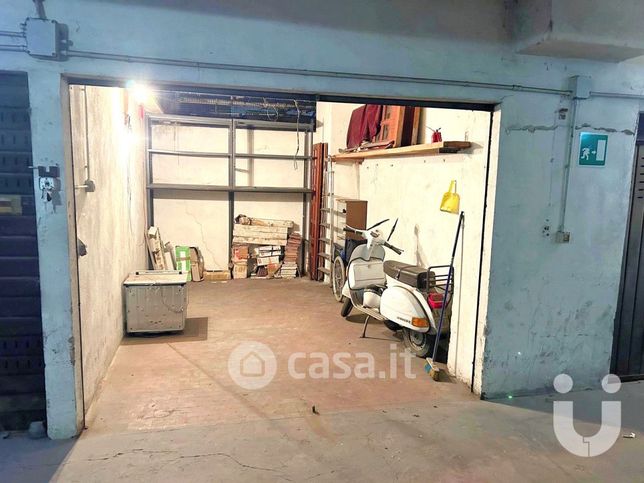 Garage/posto auto in residenziale in Via Prospero Alpino