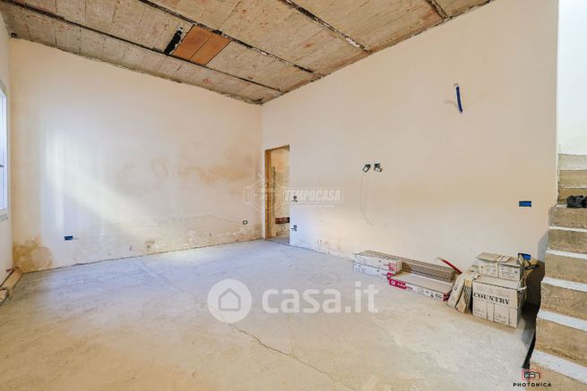 Casa indipendente in residenziale in Via Ferretti