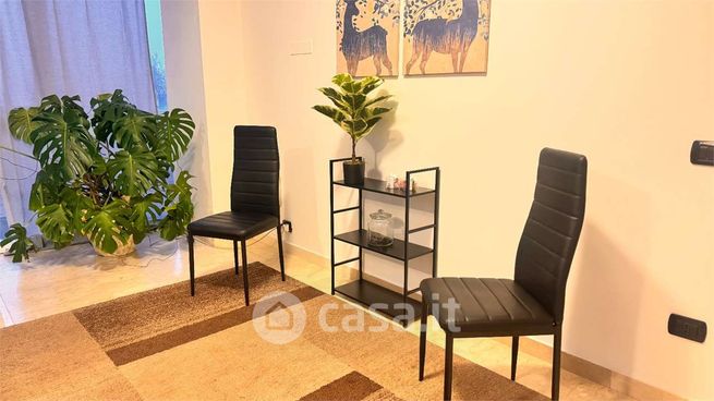 Ufficio in commerciale in 