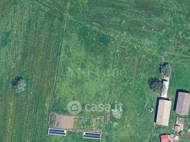 Terreno agricolo in commerciale in Strada Nascosa