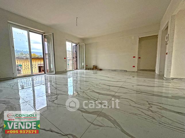 Appartamento in residenziale in Via Siculo Orientale