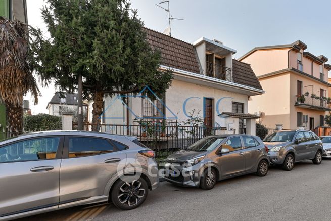 Casa indipendente in residenziale in Via Eugenio Curiel 15