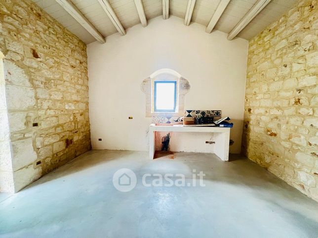 Casa indipendente in residenziale in Contrada Treppiedi