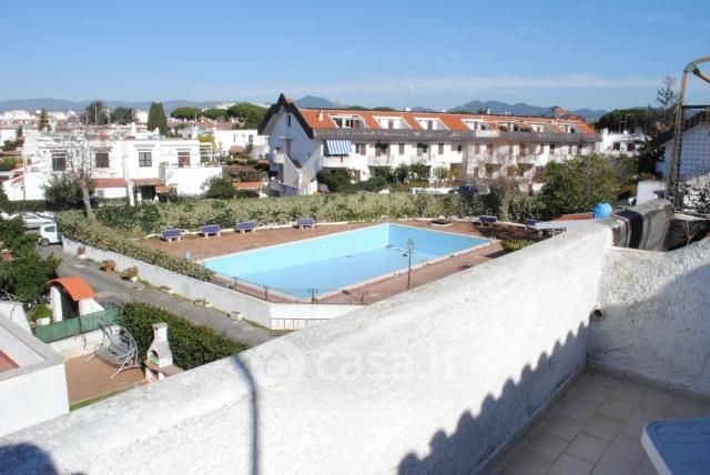 Appartamento in residenziale in Viale Benedetto Marini 205