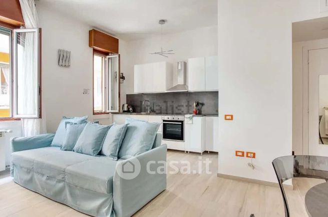 Appartamento in residenziale in Alzaia Naviglio Pavese 10