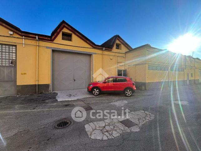 Capannone in commerciale in Via dei Mulini 57