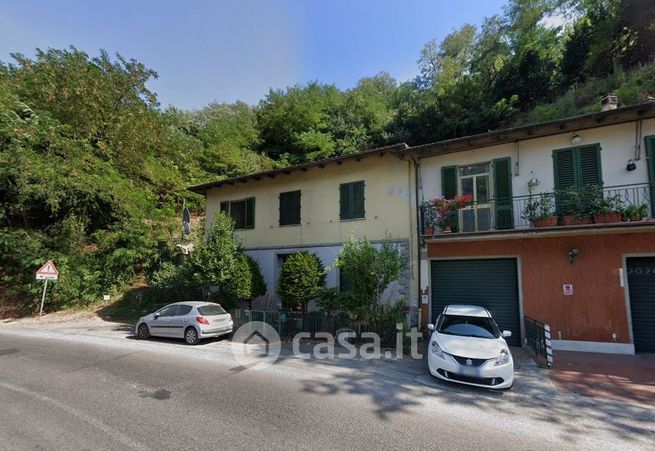 Appartamento in residenziale in Via Faentina 38