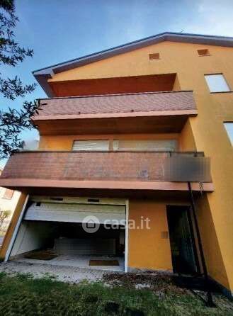 Casa bi/trifamiliare in residenziale in Via Don Bosco