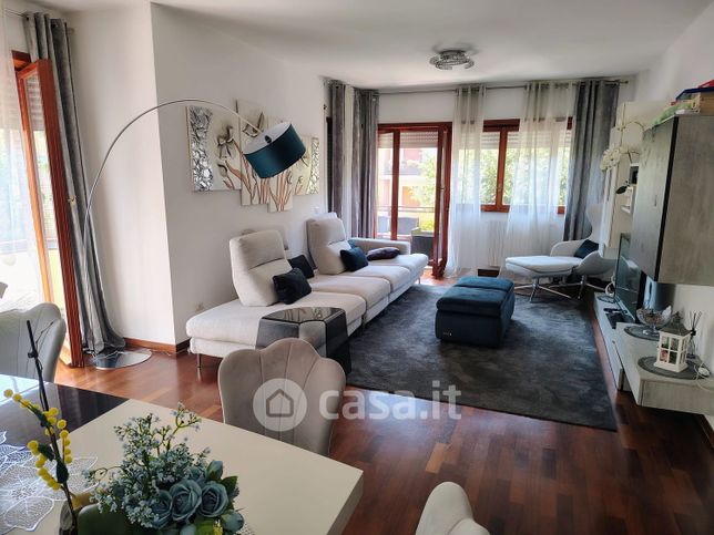 Appartamento in residenziale in Via Satrico