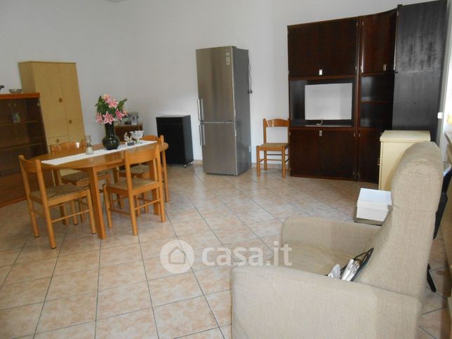 Appartamento in residenziale in Via R. Sassi 14
