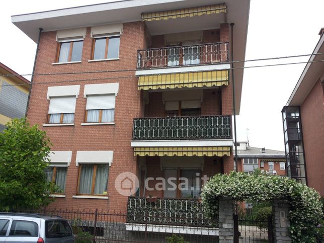 Appartamento in residenziale in Via Mompantero 10