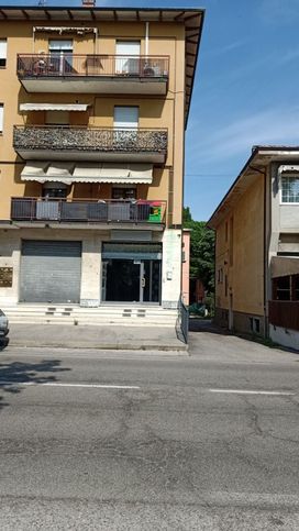 Attivitã /licenza (con o senza mura) in commerciale in Via San Rocco