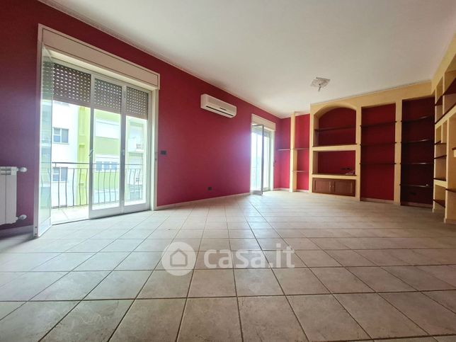 Appartamento in residenziale in Viale Giacomo Leopardi 75