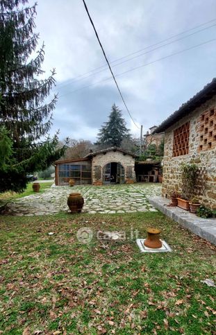 Casa indipendente in residenziale in Via Grevigiana 12